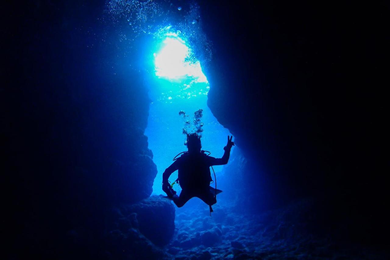 海まで徒歩1分 沖縄でも珍しい絶景ホテル 贅沢プライベートビーチ付き ビーチルーム Onna